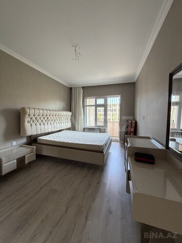 Satılır 2 otaqlı köhnə tikili 65 m², Bakıxanov q., photo 5 from 18