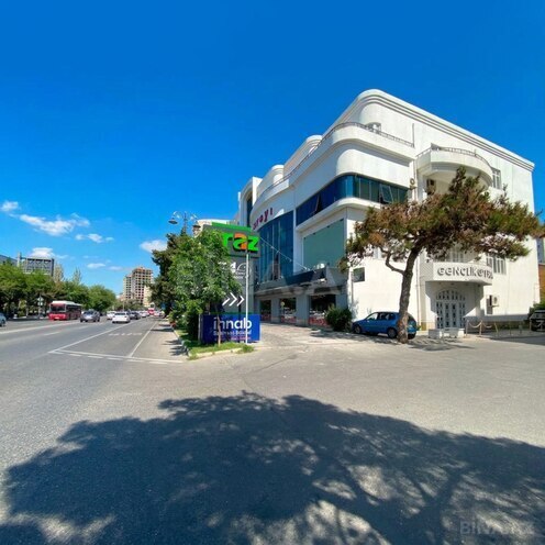 Satılır 3 otaqlı köhnə tikili 50 m², Gənclik m., photo 1 from 24