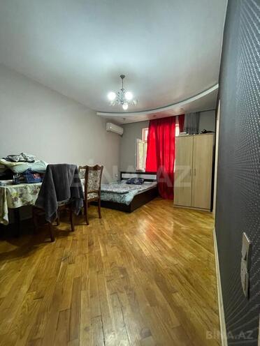Продаётся 2-комн. вторичка 50 м², м. 20 января, photo 1 from 9