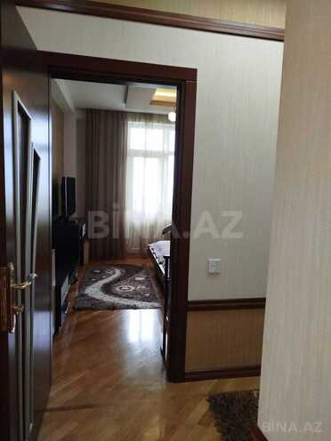 Продаётся 3-комн. новостройка 145 м², Хатаинский р., photo 27 from 32