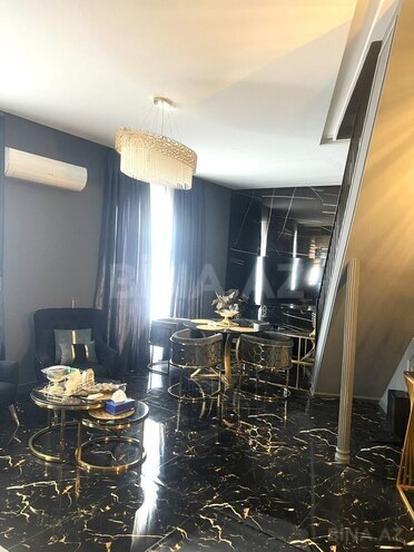 Продаётся 3-комн. вторичка 100 м², м. Низами, photo 4 from 10