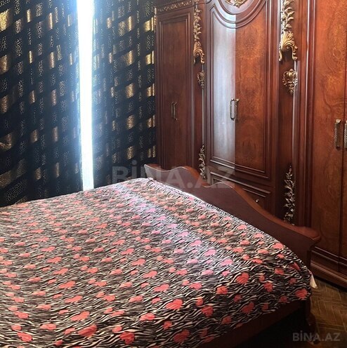 Продаётся 3-комн. вторичка 100 м², м. Низами, photo 7 from 10
