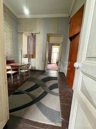 İcarəyə verilir 3 otaqlı köhnə tikili 75 m², Nizami m., photo 1 from 13