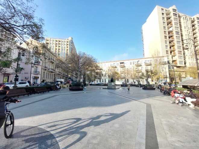 Продаётся 8-комн. новостройка 450 м², м. Ичеришехер, photo 1 from 10