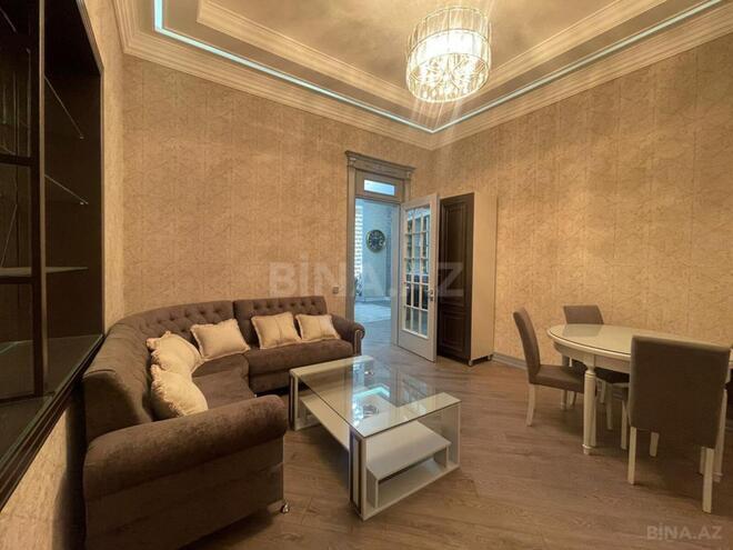 Satılır 3 otaqlı köhnə tikili 65 m², Azadlıq Prospekti m., photo 1 from 7