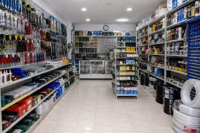 Satılır  obyekt 900 m², İnşaatçılar m., photo 1 from 5