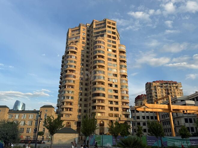 Satılır 6 otaqlı yeni tikili 233 m², 28 May m., photo 30 from 32