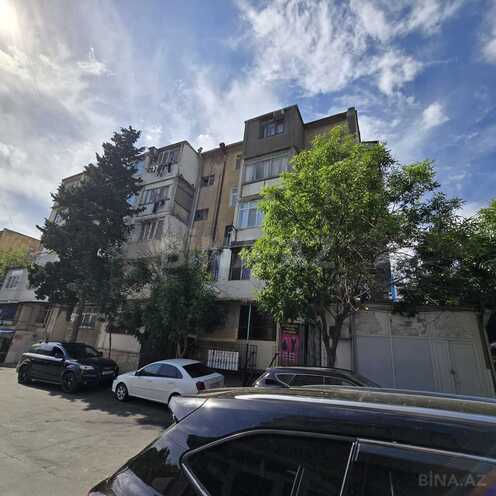 Satılır 2 otaqlı köhnə tikili 48 m², Yasamal q., photo 1 from 15