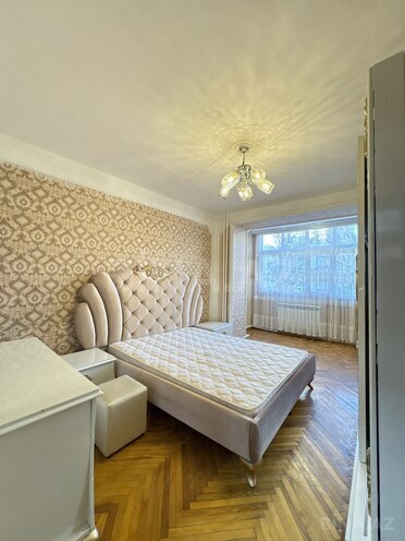 İcarəyə verilir 2 otaqlı köhnə tikili 85 m², Gənclik m., photo 6 from 17