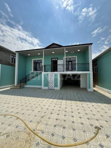 Satılır 4 otaqlı həyət evi/bağ evi 130 m², Saray q., photo 1 from 16