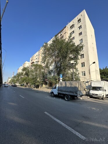 Satılır 2 otaqlı köhnə tikili 45 m², 20 Yanvar m., photo 1 from 17