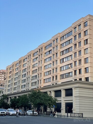 Продаётся 3-комн. вторичка 100 м², м. 28 мая, photo 1 from 18
