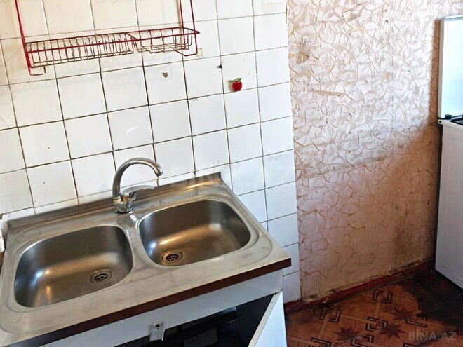 Продаётся 3-комн. вторичка 70 м², м. Кара Караев, photo 13 from 19