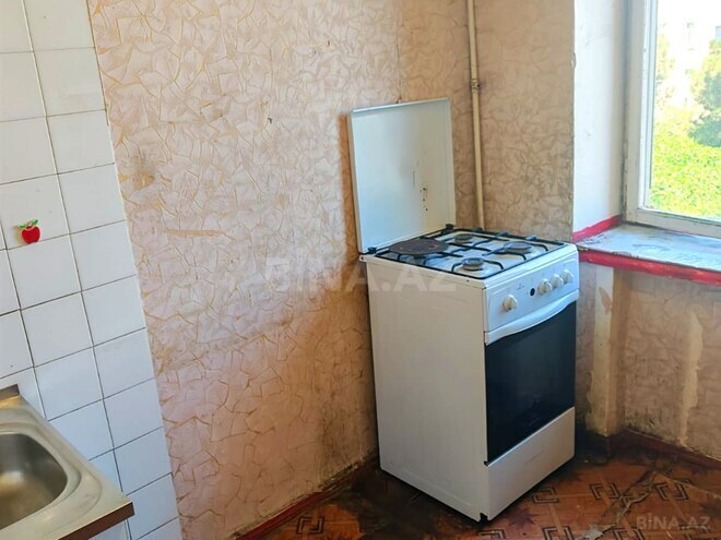 Продаётся 3-комн. вторичка 70 м², м. Кара Караев, photo 14 from 19