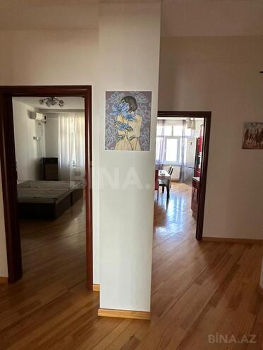 Сдаётся 3-комн. новостройка 110 м², м. Ази Асланов, photo 10 from 19