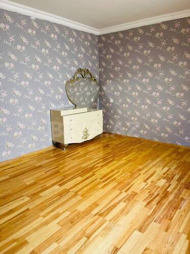 Satılır 4 otaqlı həyət evi/bağ evi 200 m², Novxanı q., photo 7 from 17