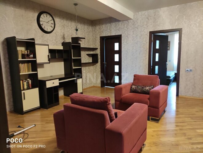 İcarəyə verilir 3 otaqlı yeni tikili 140 m², 28 May m., photo 1 from 13