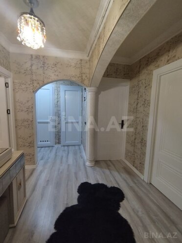 Satılır 3 otaqlı köhnə tikili 75 m², Xalqlar Dostluğu m., photo 1 from 16