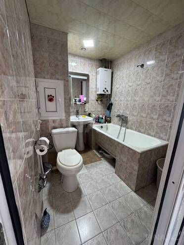 Satılır 2 otaqlı köhnə tikili 59 m², Massiv V q., photo 8 from 10