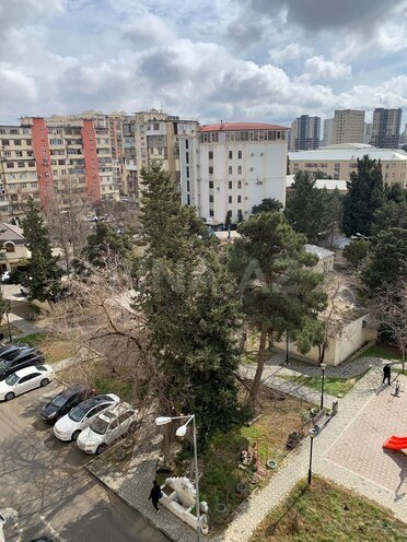 Satılır 4 otaqlı köhnə tikili 120 m², Azadlıq Prospekti m., photo 17 from 19