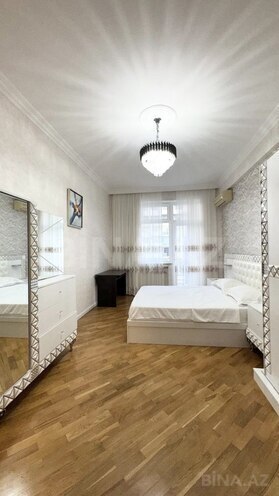 İcarəyə verilir 3 otaqlı yeni tikili 160 m², 28 May m., photo 18 from 27