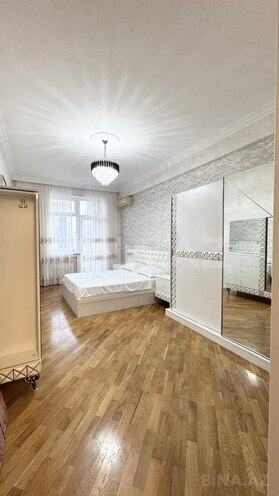 İcarəyə verilir 3 otaqlı yeni tikili 160 m², 28 May m., photo 20 from 27