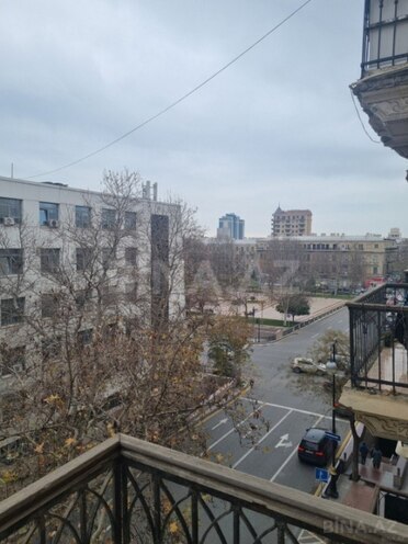Сдаётся 2-комн. новостройка 70 м², м. 28 мая, photo 1 from 10
