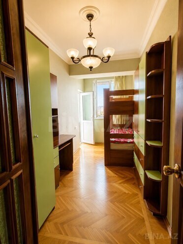 Satılır 4 otaqlı köhnə tikili 105 m², Elmlər Akademiyası m., photo 10 from 14