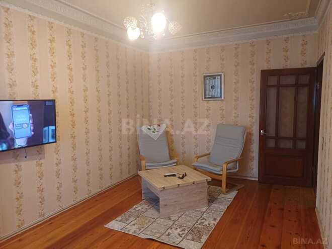 İcarəyə verilir 2 otaqlı köhnə tikili 60 m², Qara Qarayev m., photo 1 from 14