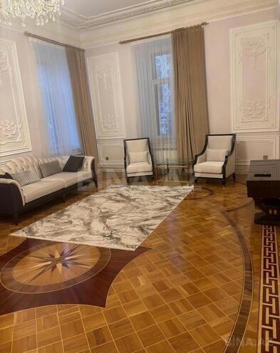 İcarəyə verilir 4 otaqlı köhnə tikili 160 m², Nizami m., photo 4 from 13