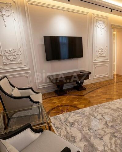 İcarəyə verilir 4 otaqlı köhnə tikili 160 m², Nizami m., photo 3 from 13