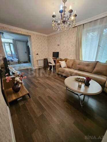 Satılır 2 otaqlı köhnə tikili 70 m², Elmlər Akademiyası m., photo 1 from 11