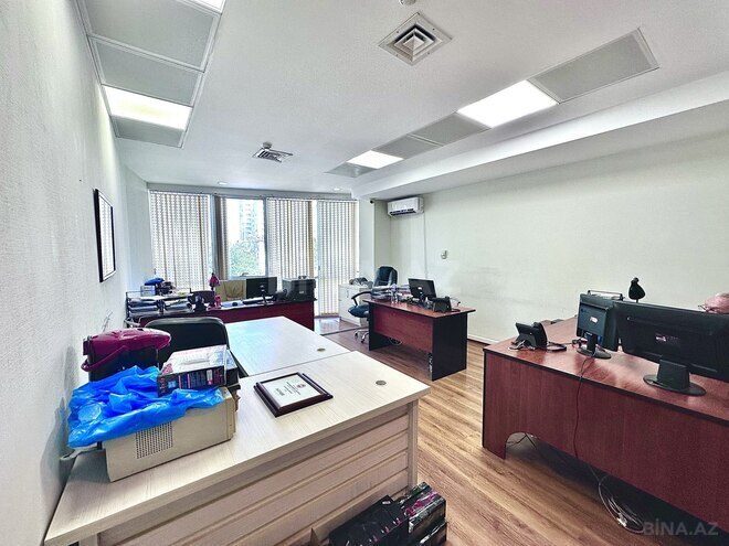 İcarəyə verilir 10 otaqlı ofis 300 m², İnşaatçılar m., photo 12 from 32