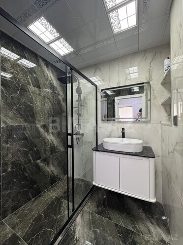 Satılır 2 otaqlı köhnə tikili 70 m², İnşaatçılar m., photo 8 from 10