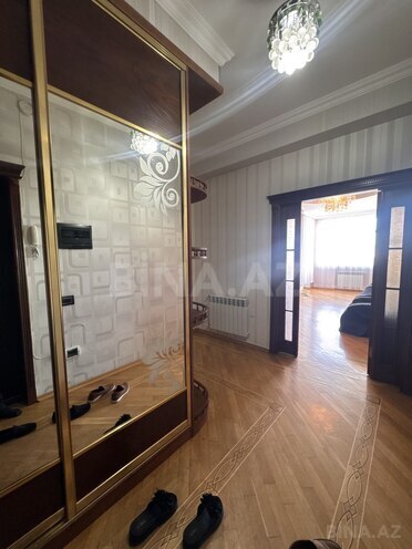 Сдаётся 3-комн. новостройка 101 м², м. Ази Асланов, photo 14 from 18