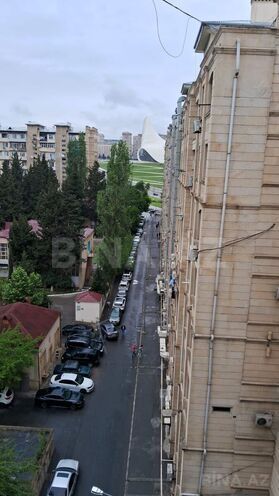 İcarəyə verilir 3 otaqlı köhnə tikili 70 m², Nərimanov r., photo 1 from 12