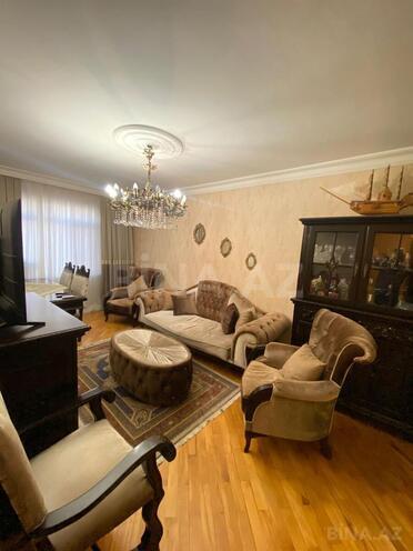 Satılır 3 otaqlı köhnə tikili 76 m², Həzi Aslanov m., photo 1 from 22