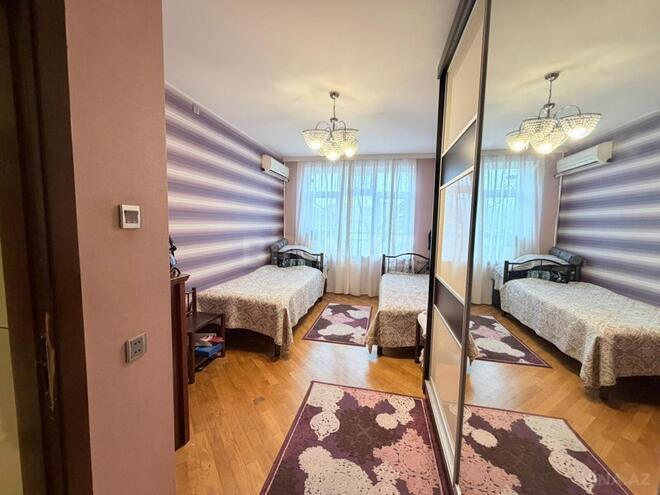Satılır 2 otaqlı köhnə tikili 60 m², Nizami m., photo 4 from 8