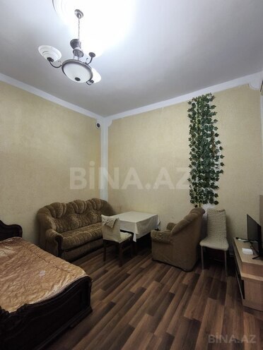 İcarəyə verilir 1 otaqlı köhnə tikili 40 m², Sahil m., photo 1 from 8