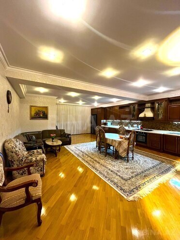 Продаётся 5-комн. новостройка 235 м², Насиминский  р., photo 1 from 29