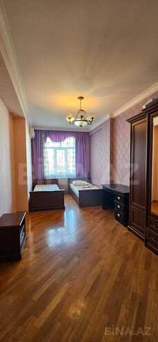 Продаётся 3-комн. новостройка 135 м², м. Низами, photo 11 from 20