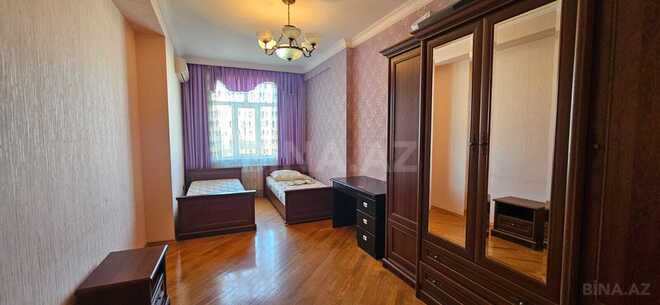 Продаётся 3-комн. новостройка 135 м², м. Низами, photo 12 from 20