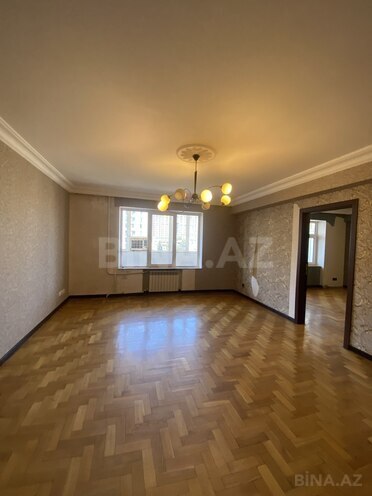 Satılır 5 otaqlı köhnə tikili 140 m², Nizami m., photo 11 from 25