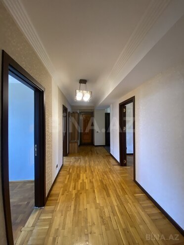 Satılır 5 otaqlı köhnə tikili 140 m², Nizami m., photo 16 from 25