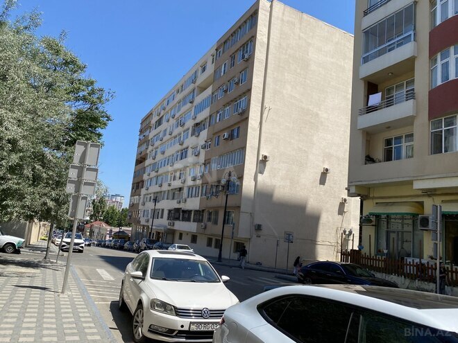 Satılır 5 otaqlı köhnə tikili 140 m², Nizami m., photo 1 from 25