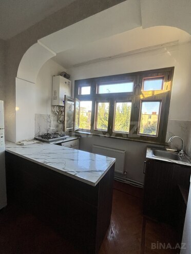 Продаётся 2-комн. вторичка 45 м², Бинагадинский р., photo 4 from 13