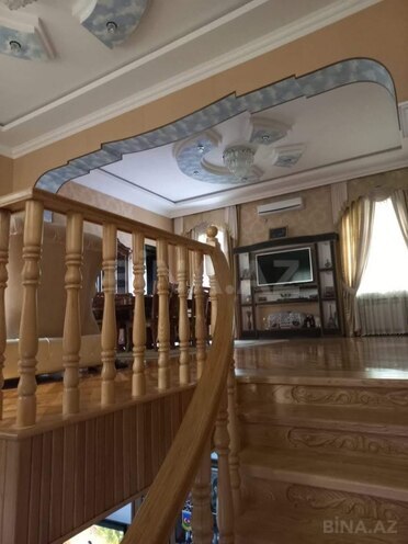 Продаётся 11-комн. дом/дача 300 м², м. Кара Караев, photo 9 from 20