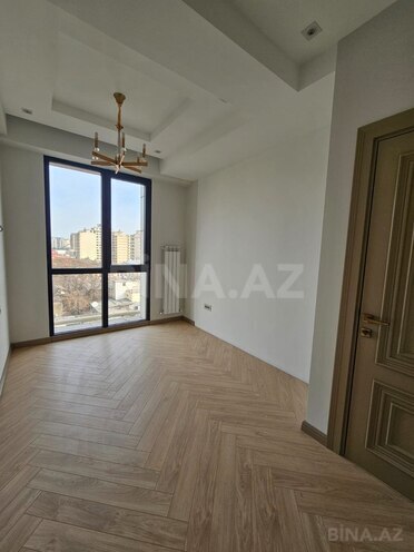 Продаётся 4-комн. новостройка 129 м², м. Низами, photo 18 from 32