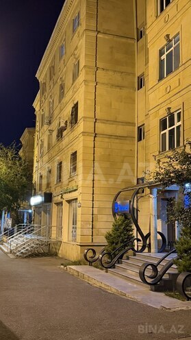 Продаётся 3-комн. вторичка 67 м², м. Гянджлик, photo 30 from 32