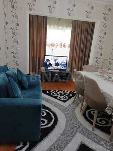 Продаётся 3-комн. вторичка 80 м², Хатаинский р., photo 1 from 10